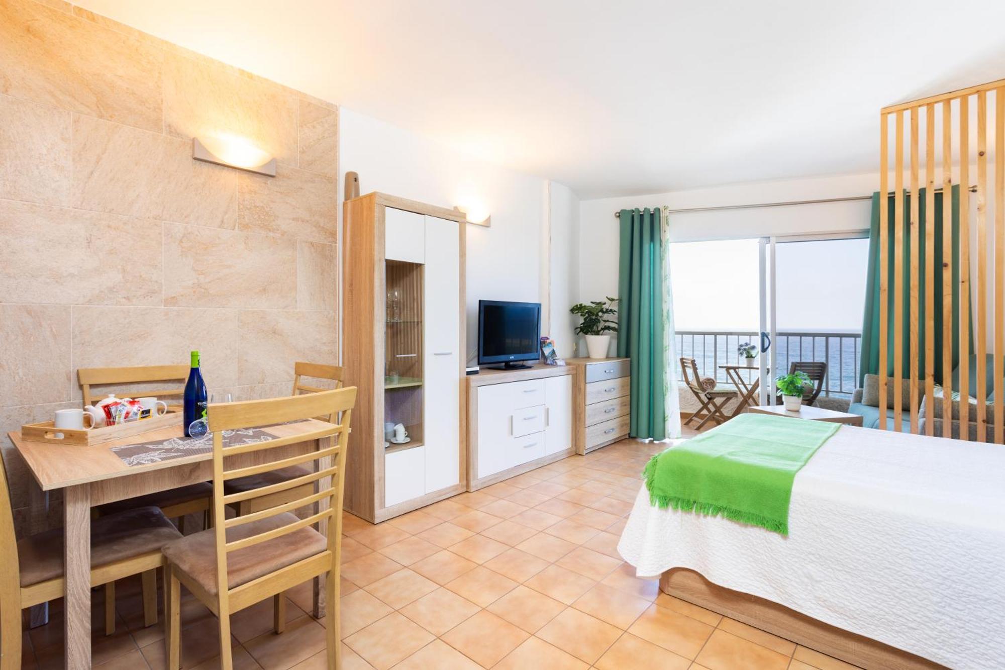 Cozy Seafront Studio With Balcony & Ocean Views San Marcos (Tenerife) Exterior foto